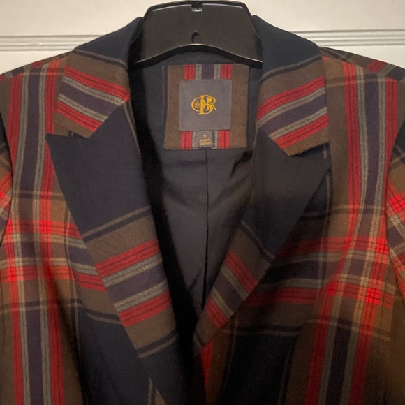 The Limited Outback Red Women's Red/Navy/Tan Tartan Plaid Blazer, size small - Picture 2 of 4